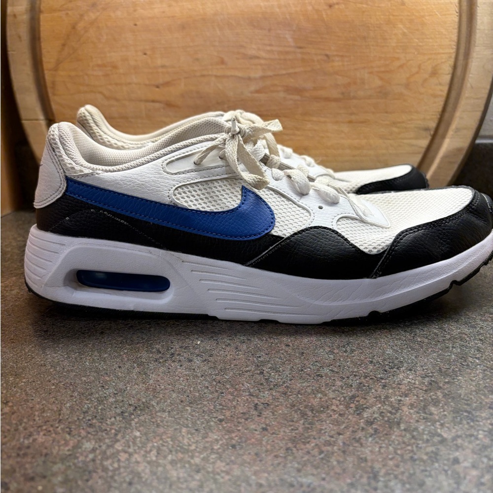 Nike Men's Black, White, and Blue Sneakers